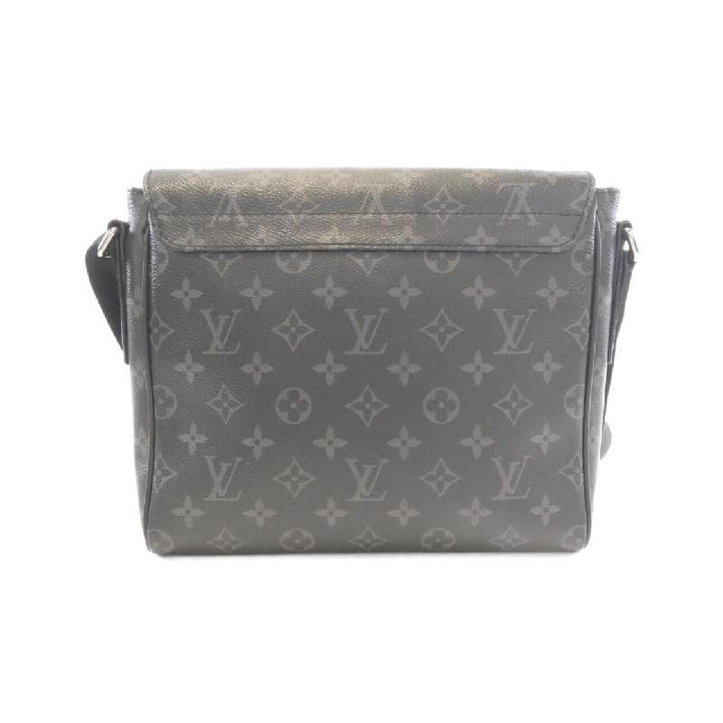 Túi đeo vai Louis Vuitton Monogram Eclipse District PM M44000 610611