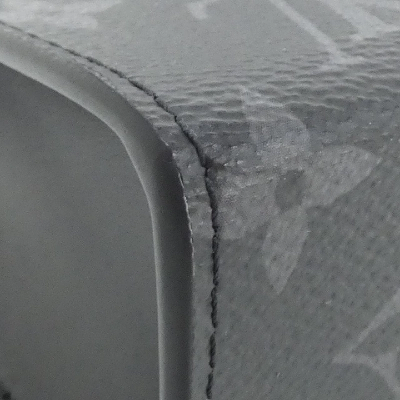 Túi đeo vai Louis Vuitton Monogram Eclipse Reverse Gaston Wearable Wallet M81124 - Hàng hiệu Chính hãng 803032