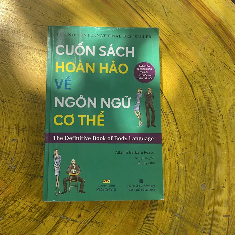 CUỐN SÁCH HOÀN HẢO VỀ NGÔN NGỮ CƠ THỂ 695251