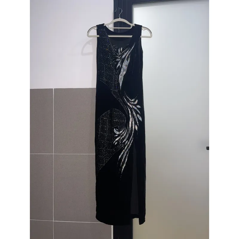 Đầm nhung kiểu 1030699