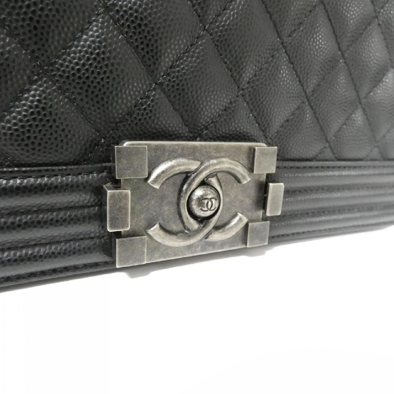 Túi xách chanel Boy Chanel Line 67086 610019