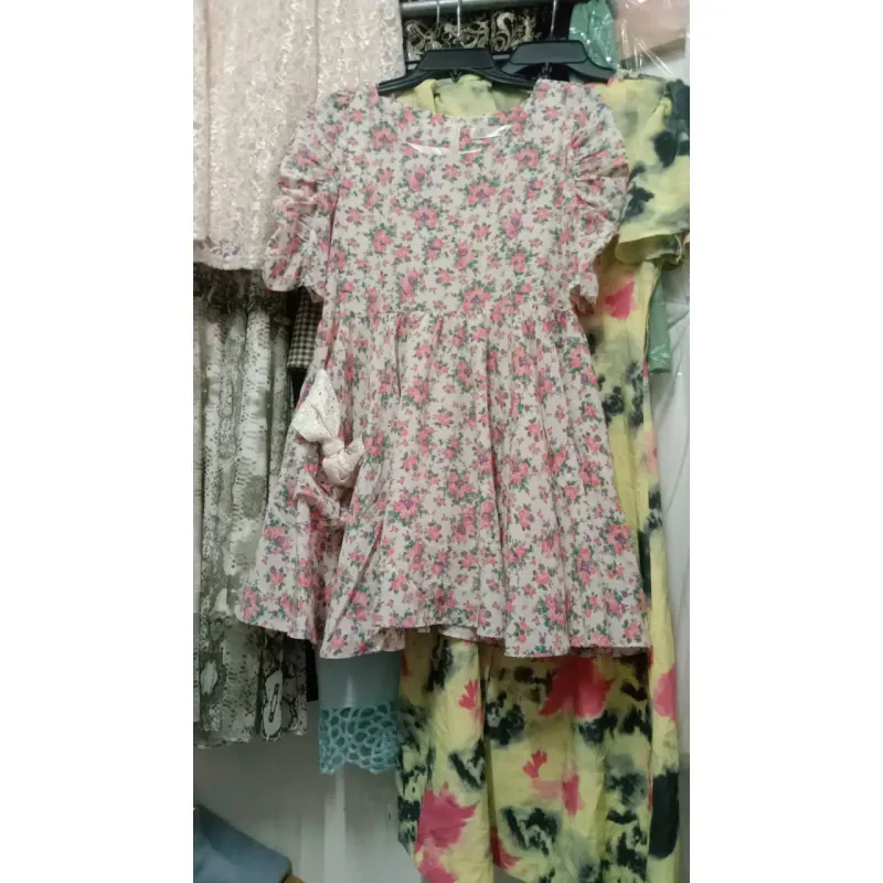 Đầm hoa nhí ngắn 20k size M 698984