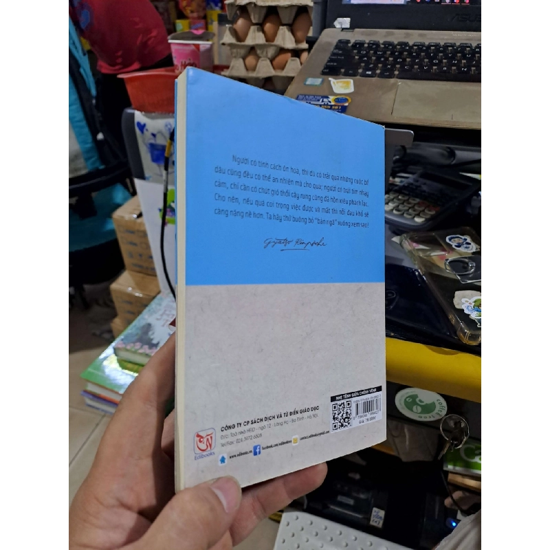 Nhẹ Tênh Giữa Chênh Vênh - Gyatro Pinpoche - 2019 mới 90% có viết chì ít - KỸ NĂNG - HCM3012 749691