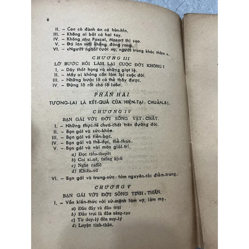 BẠN GÁI TRÊN ĐƯỜNG SỰ NGHIỆP - HOÀNG XUÂN VIỆT 798875