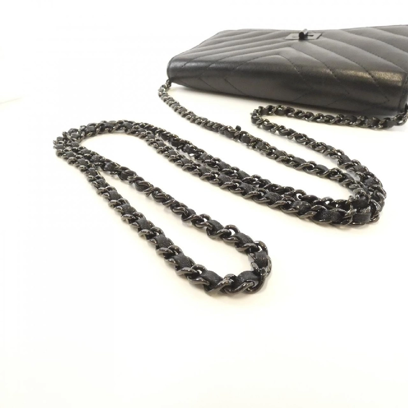 Ví dây chuyền Chanel 621390