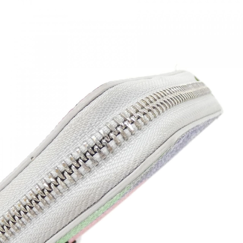 Ví Zippy Vertical LV Portrait Monogram Louis Vuitton M82590 621978