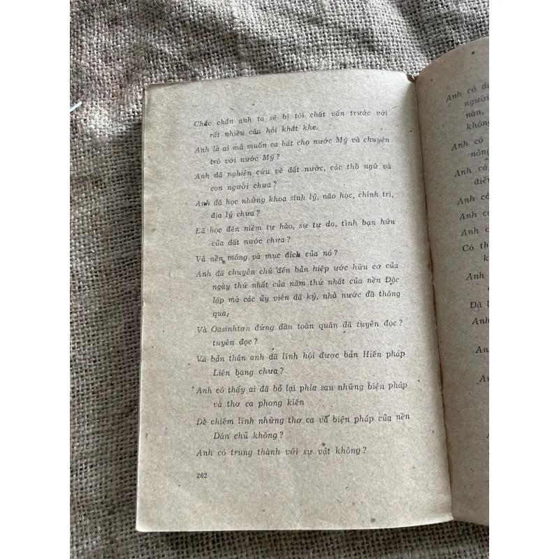 Thơ Lá cỏ -Whitman 932948