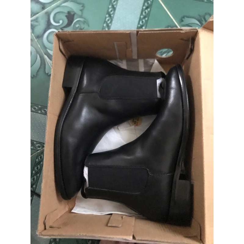 Bán lại giày chealsea boots da thật  224750