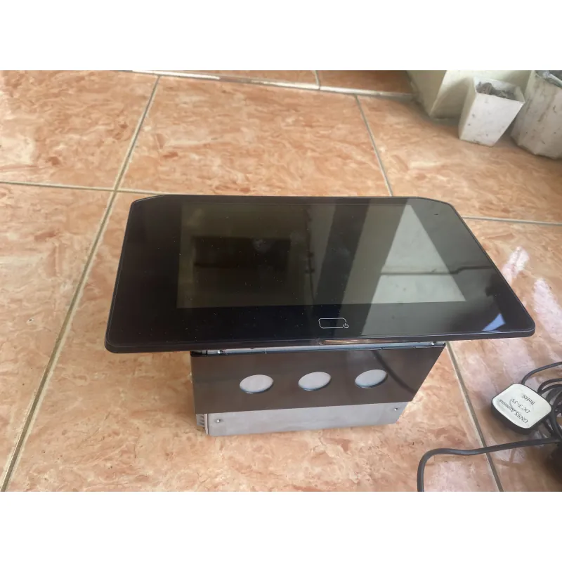 Màn hình xe Mitsubishi expander cross 779737