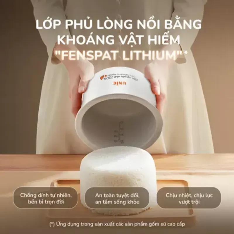 Nồi Cơm Điện Lòng Gốm Tự Nhiên UNIE URC815 574501