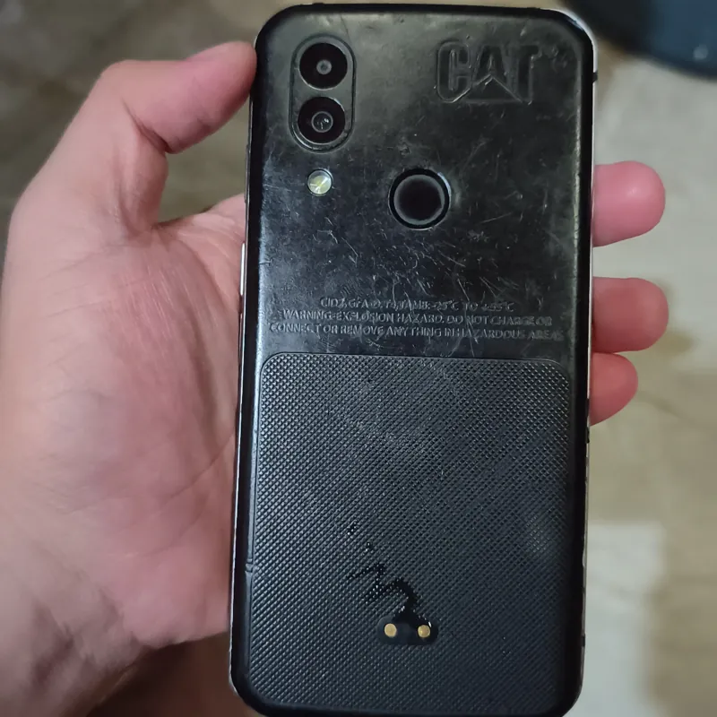 Điện thoại siêu bền cũ cat s62 hãng mỹ,sài tốt,có tiếng việt, mượt  1046834