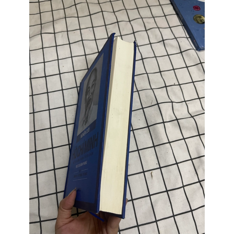 Nghiên cứu Hồ Chí Minh (tập 1) 550857