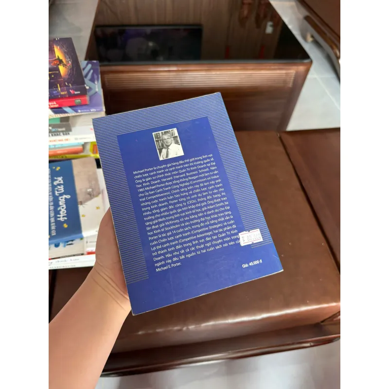 CHIẾN LƯỢC CẠNH TRANH THEO LÝ THUYẾT – Michael E. Porter - K3 1006643