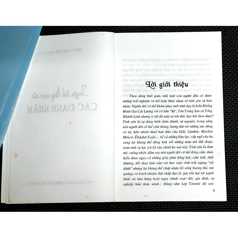 TRUYỆN TÌNH LÃNG MẠN CỦA CÁC DANH NHÂN 1000160