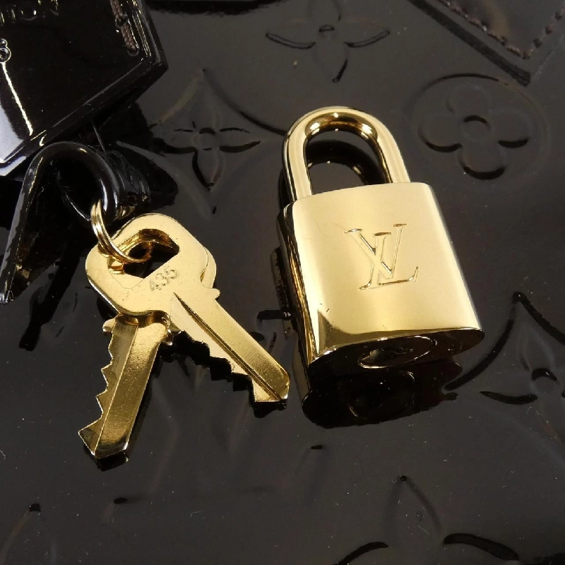 Túi Louis Vuitton Vernis Alma BB M91678 615043