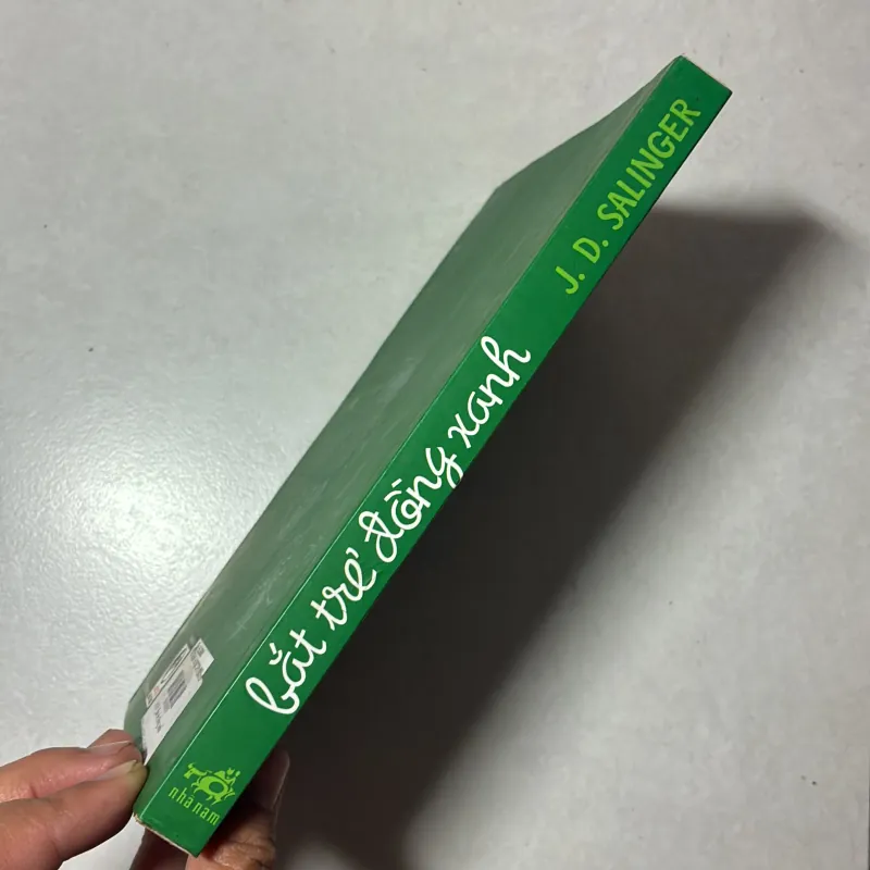Bắt trẻ đồng xanh - J. D. Salinger 796334