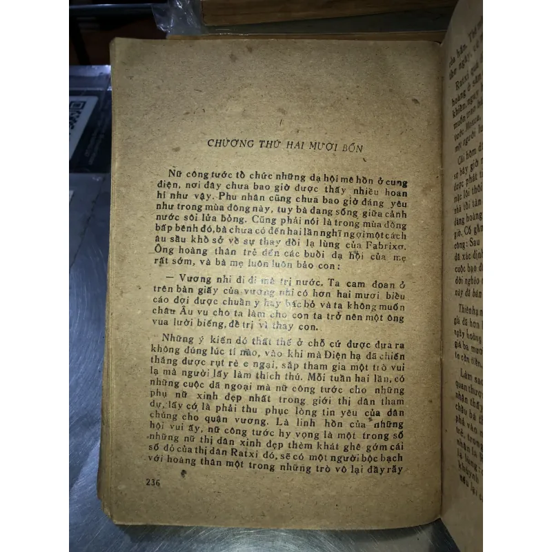 Tu viện thành Pácmơ - Xtanh Đan 974470