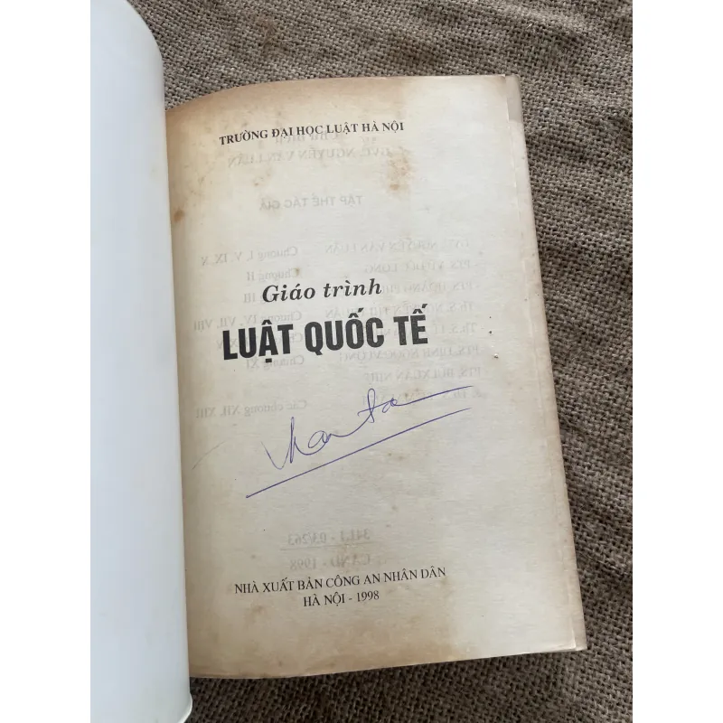 Giáo trình luật quốc tế-380 trang  937444