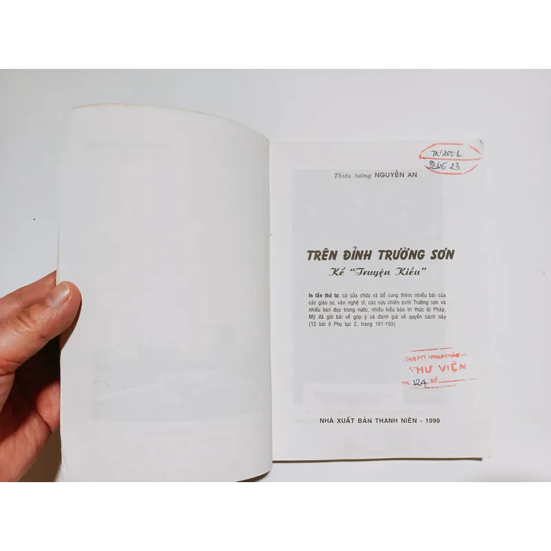 Trên Đỉnh Trường Sơn Kể Truyện Kiều" - Thiếu tướng Nguyễn An

 734521