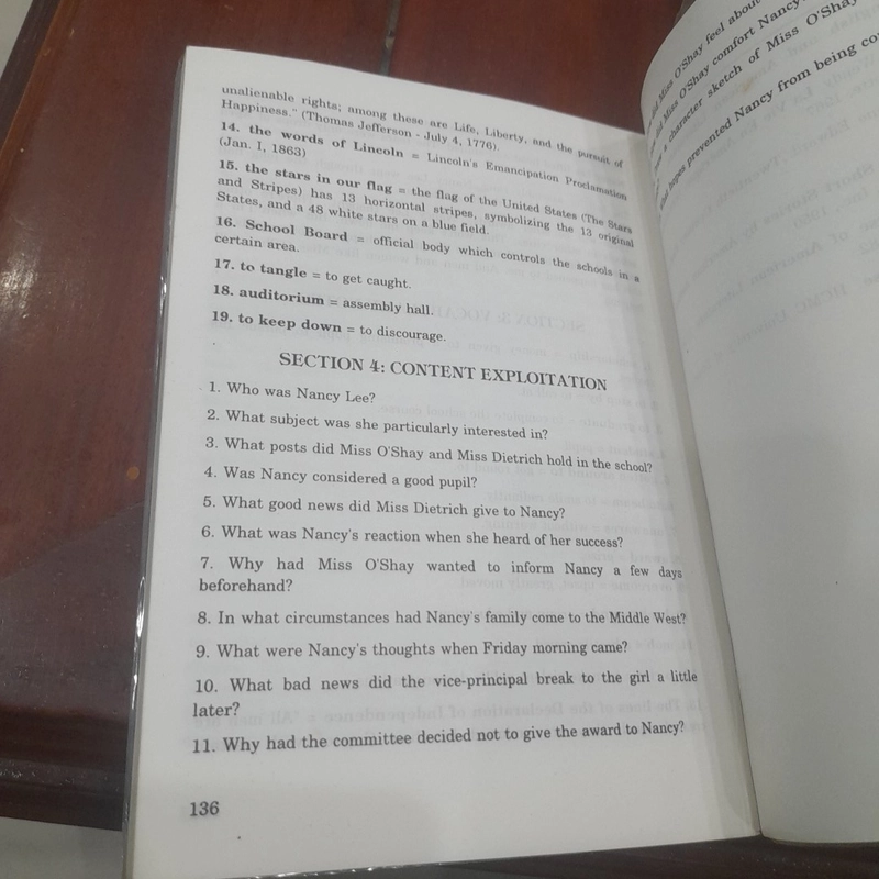 Lê Văn Sự - AMERICAN LITERATURE (Văn học Mỹ, Lược sử và Trích giảng) 472196