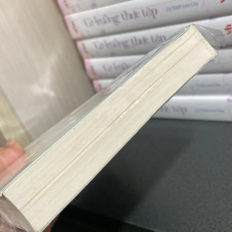 (Tiểu thuyết) - Roma say đắm không bằng anh - Kristin Harmel 990951