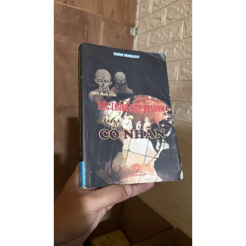 Sách hiếm về tâm linh Bức thông điệp bi thảm từ cổ nhân 721149