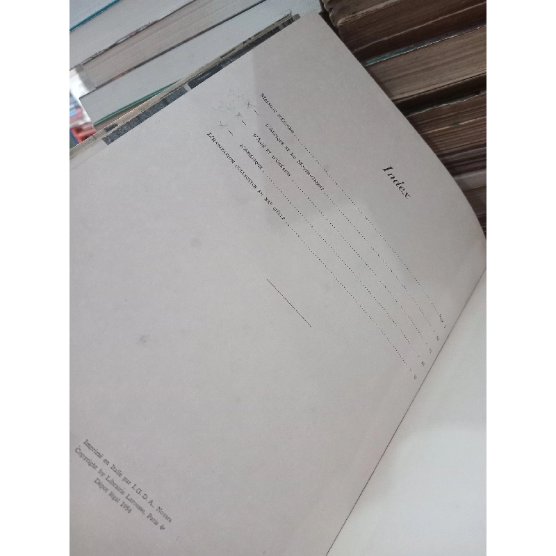 Maisons dans le monde - Larousse 792291