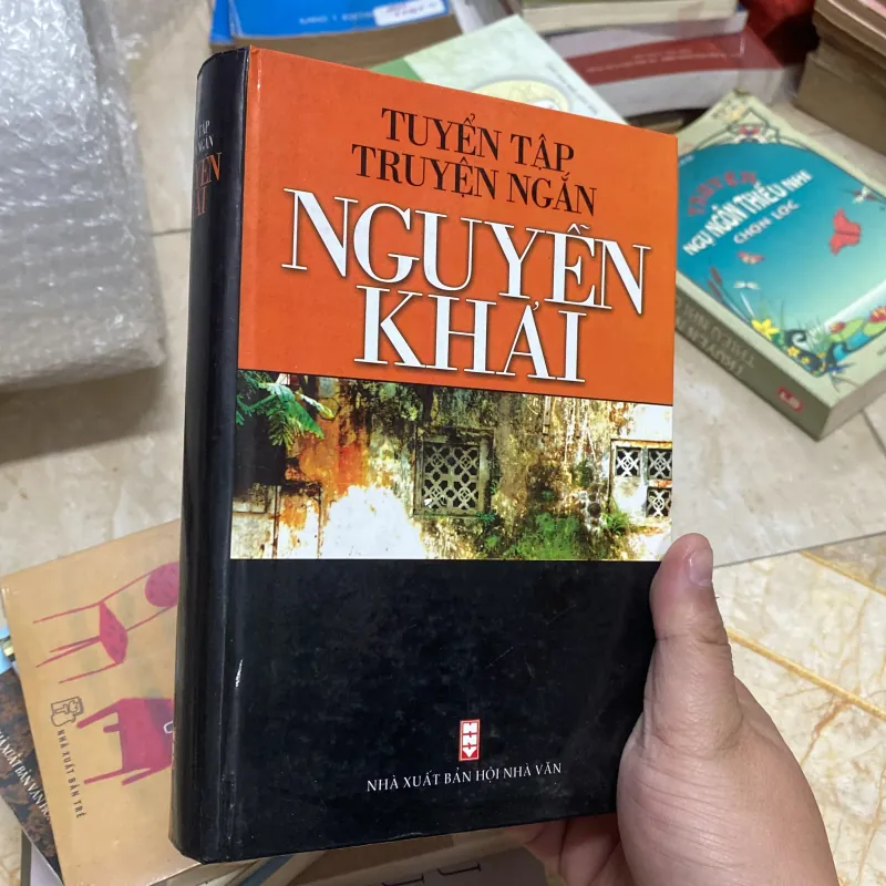 TUYỂN TẬP TRUYỆN NGẮN NGUYỄN KHẢI  752733