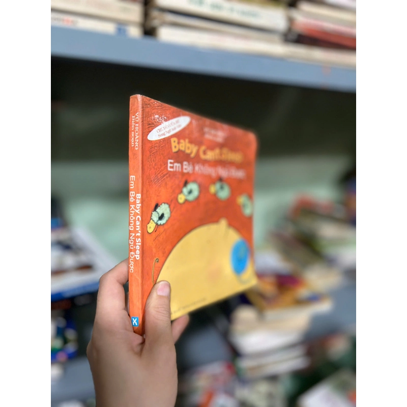 Em Bé Không Ngủ Được 443680