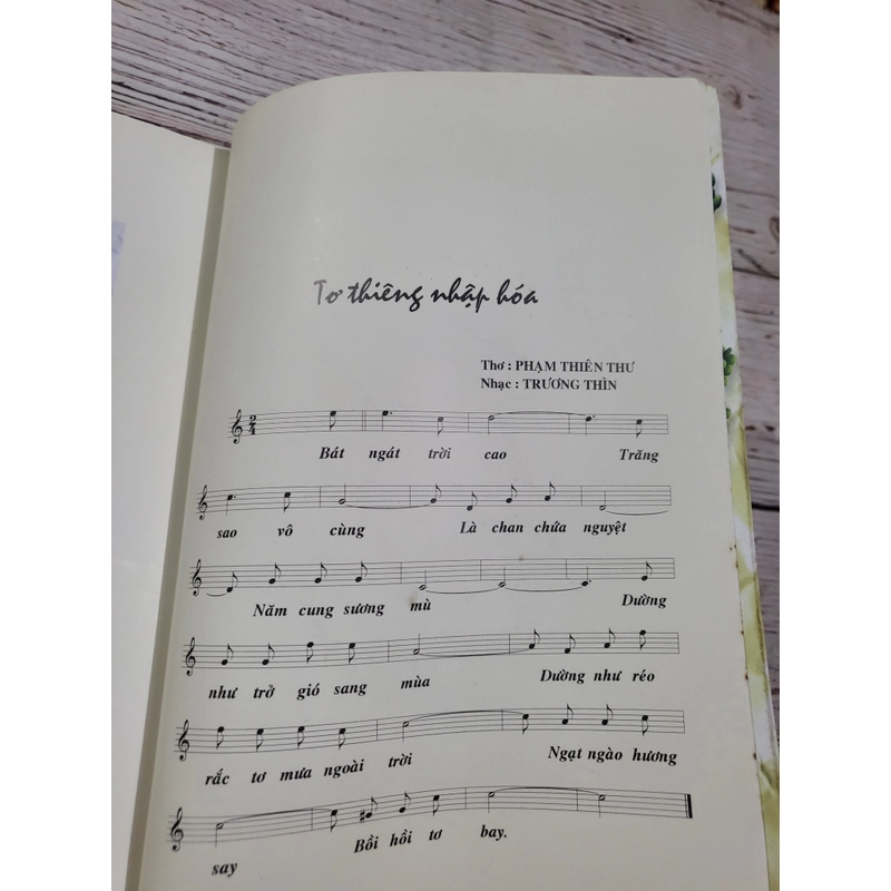 Kiều Ca ( Phạm Thiên Thư, Trường Thìn phổ thơ) 328972