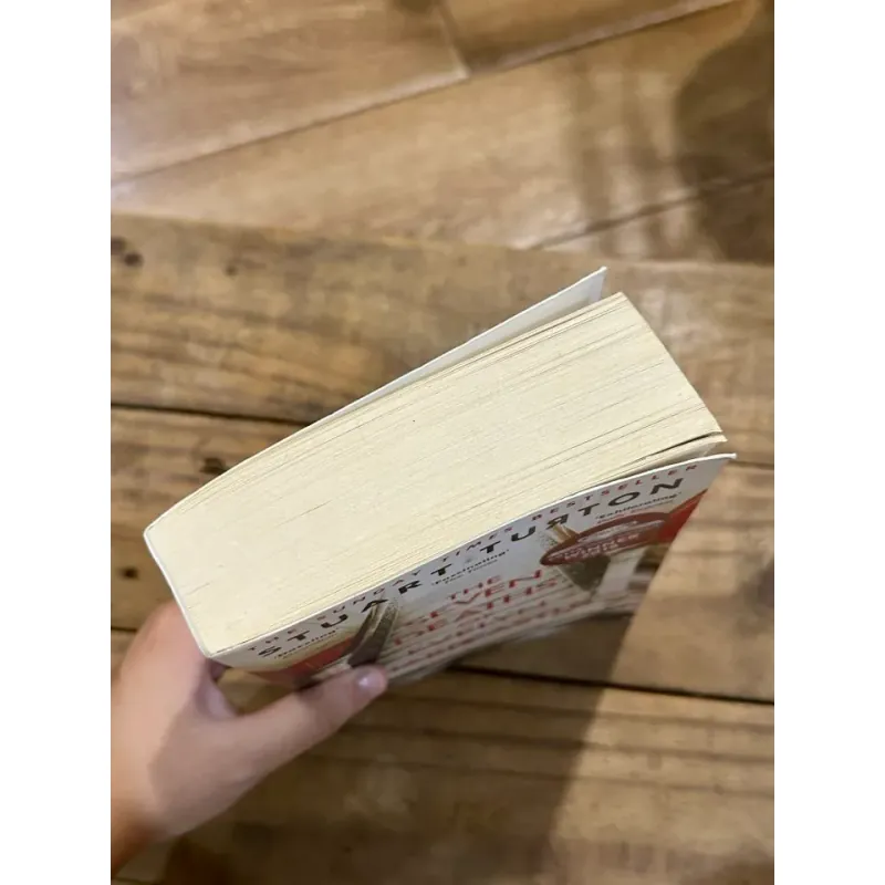 The Seven Deaths of Evelyn Hardcastle - Stuart Turton 729100