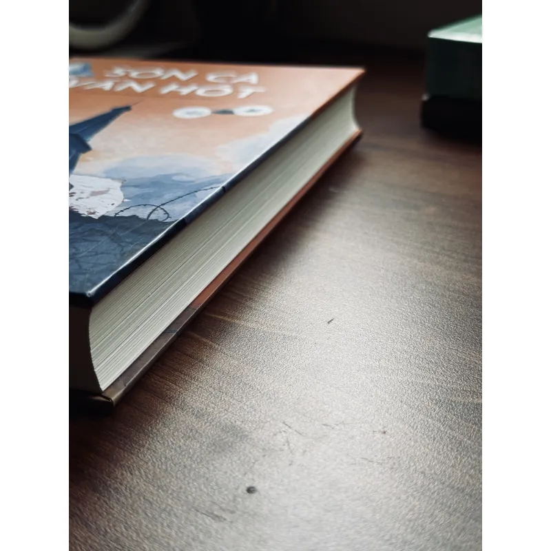 Sơn ca vẫn hót (Bìa cứng) - Kristin Hannah 788034