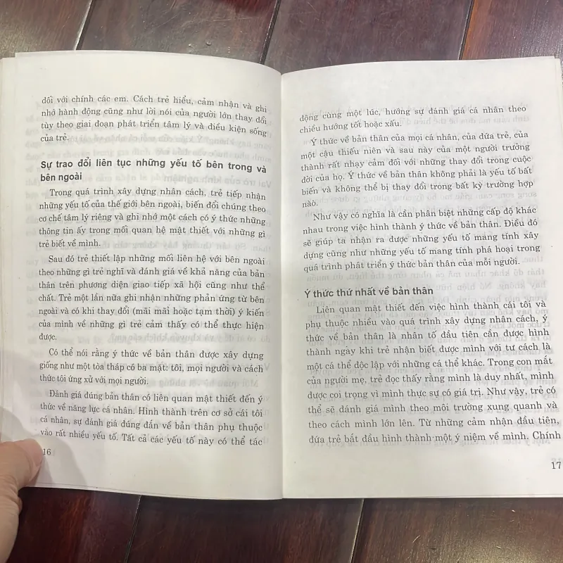 BỐ MẸ , con chẳng làm được đâu -làm sao để tạo sự tự tin cho con trẻ - giáo dục nuôi con 1036024
