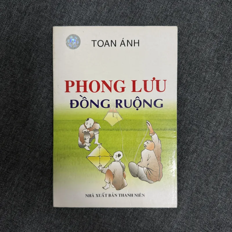 Phong lưu đồng ruộng - Toan Ánh 1002221