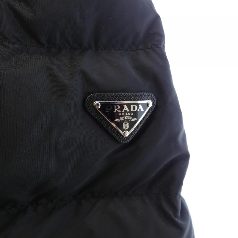 Áo khoác lông vũ PRADA với logo hình tam giác 29Y510 R202 Q04 - Hàng hiệu Chính hãng 814026