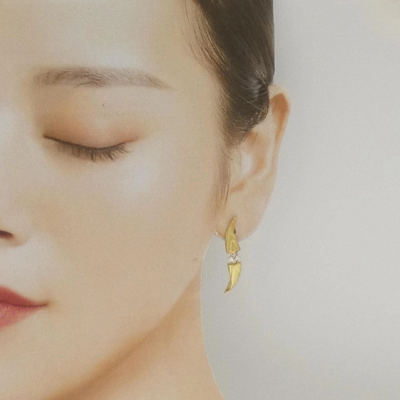 Bông tai kim cương Mikimoto 0.12CT - Hàng hiệu Chính hãng 845130