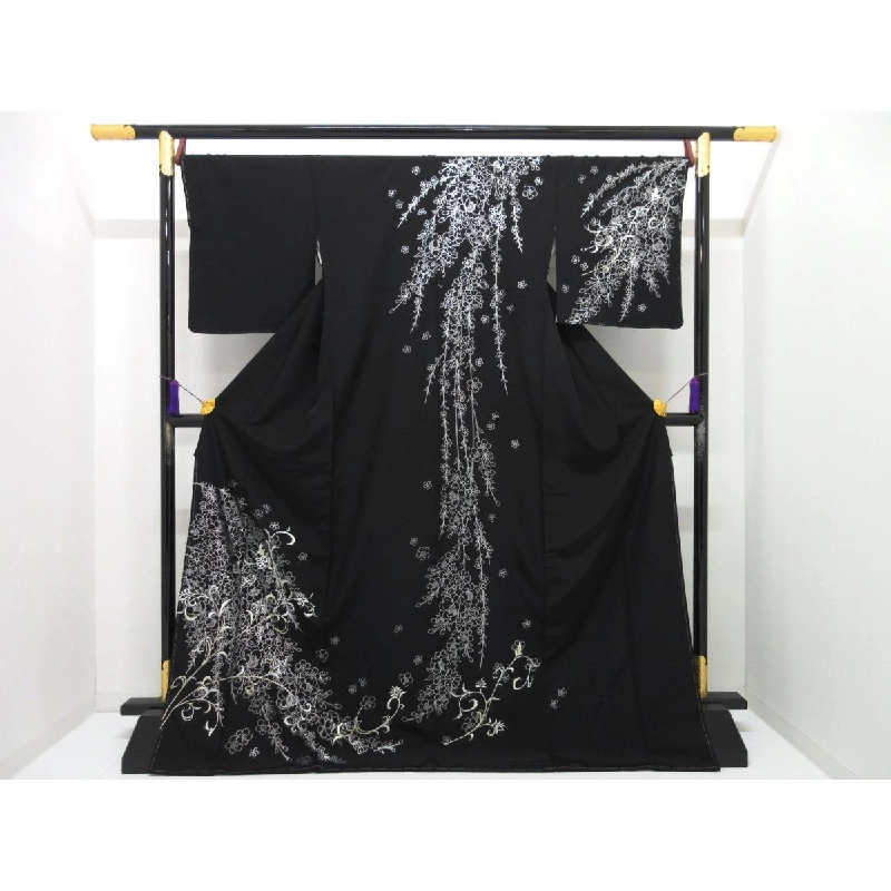 Áo kimono thăm viếng có thêu bạc - Hàng hiệu Authentic 877784