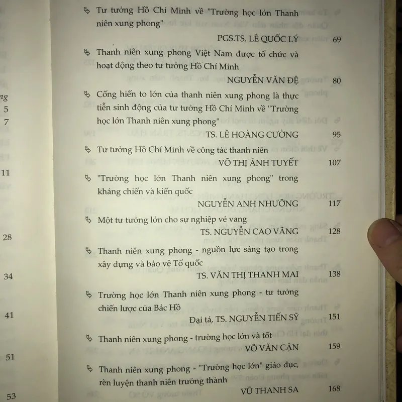 Tư tưởng Hồ Chí Minh về trường học lớn thanh niên xung phong  733559
