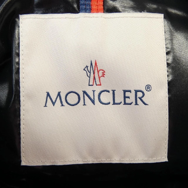 Áo khoác lông vũ MONCLER 640924