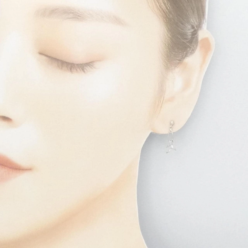 K18WG Bông tai kim cương 0.04CT - Hàng hiệu Chính hãng 872228