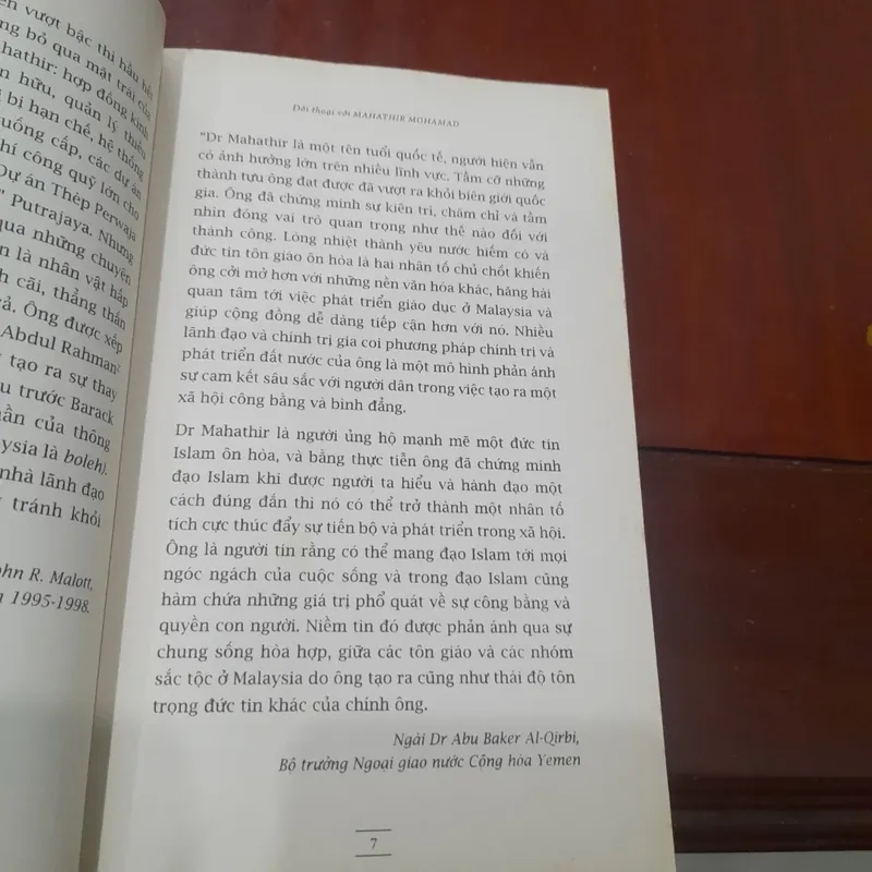 TOM PLATE đối thoại với MAHAYHIR MOHAMAD 705143