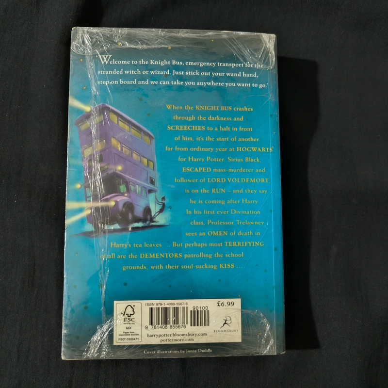 Sách ngoại văn tiếng Anh Harry Potter and the Prisoner of Azkaban - J.K. Rowling - Sách cũ 358253