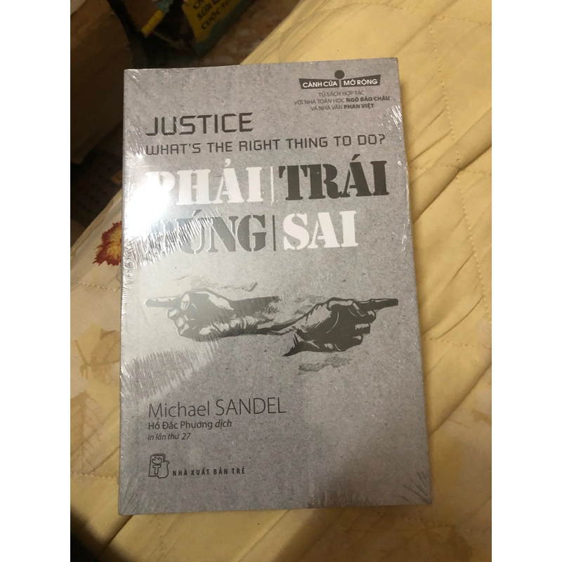 phải trái đúng sai 501165