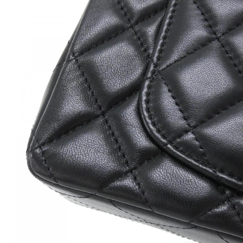 Túi xách chéo Chanel 69900 609168