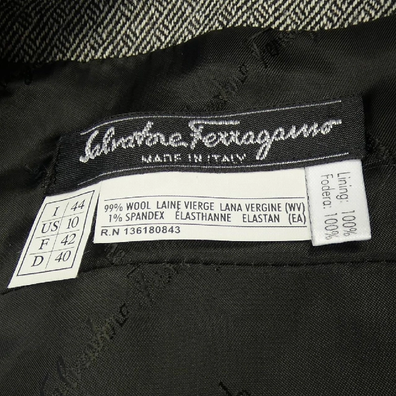 Áo khoác SALVATORE FERRAGAMO - Hàng hiệu Authentic 812280