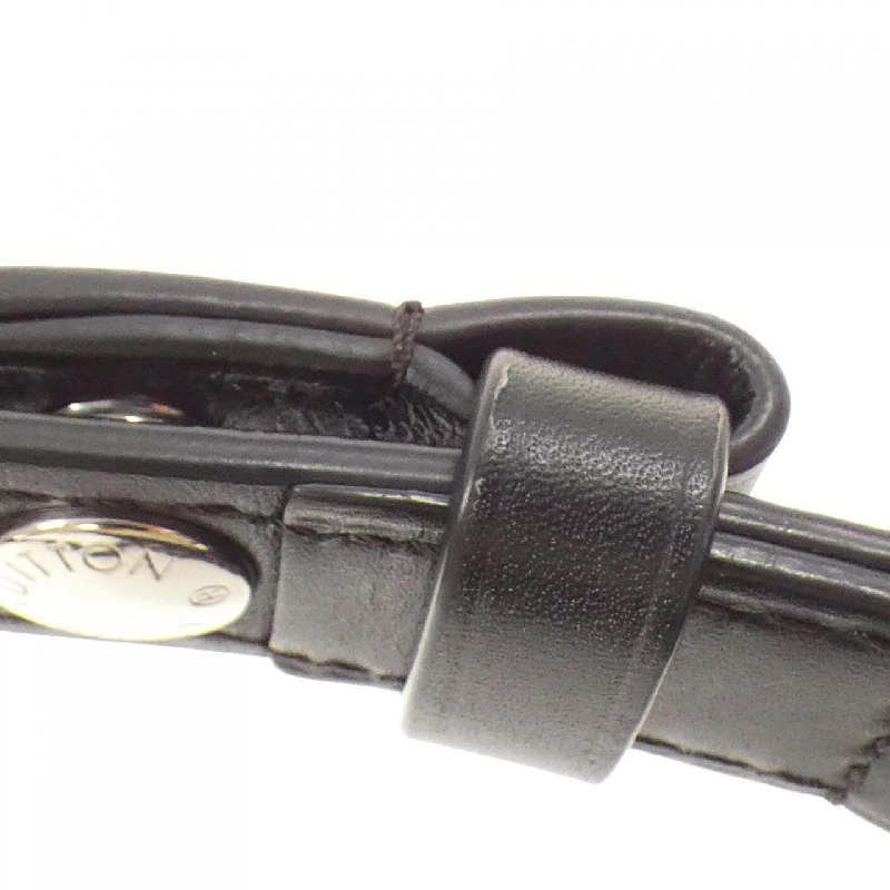 Túi xách vai Louis Vuitton Dauphine MINI M55491 613635