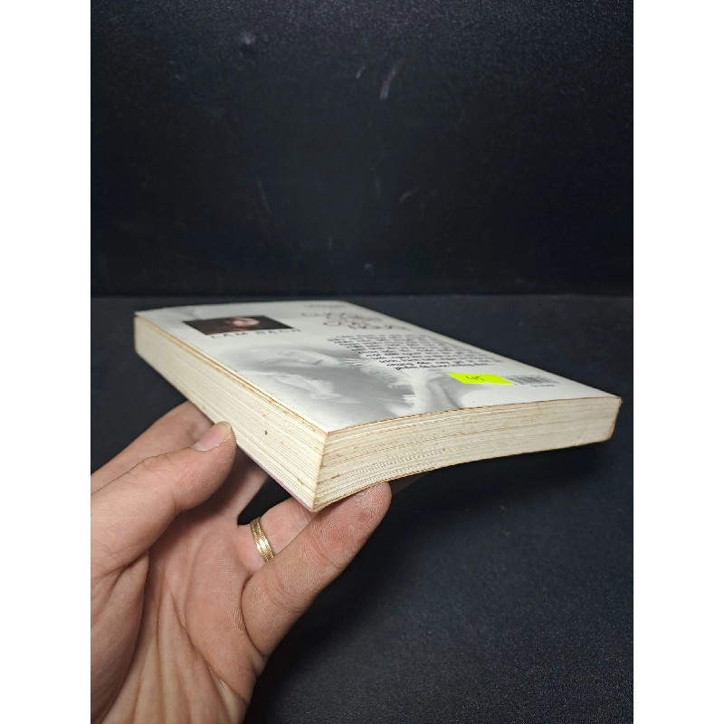 Cuộc chiến trong một con người 2004 Lâm Bạch mới 80% ố (văn học) HCM2912 912592