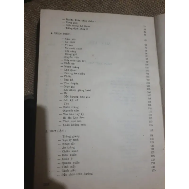 Tổng tập văn học Việt Nam 27 - Thơ Mới  973110