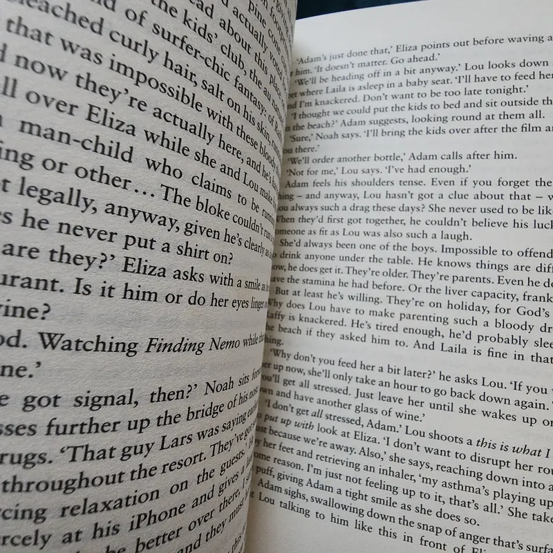 Sách The Cove  732267