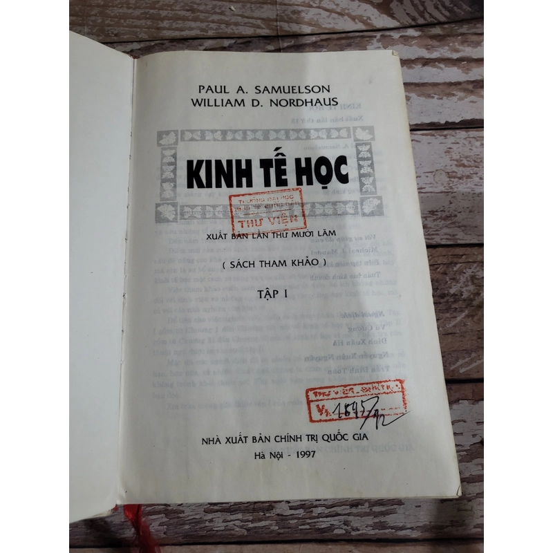 Kinh tế học _ PAUL A. SAMUELSON & WILLIAM D. NORDHAUS 333827